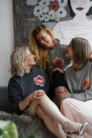 Organic Sweatshirt FLOWER blau