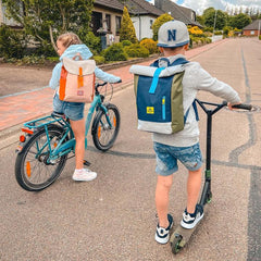 Rolltop Kinderrucksack AARON green multi von JOHNNY URBAN