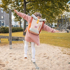 Rolltop Kinderrucksack AARON red multi von JOHNNY URBAN