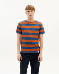 CLAY RED STRIPES T-SHIRT von THINKING MU